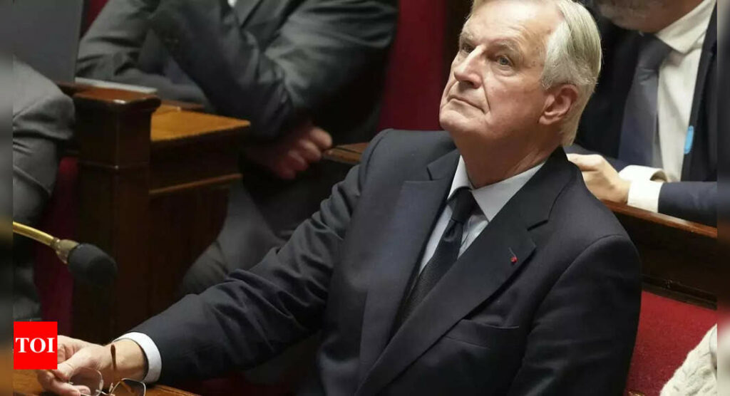 French government faces ouster after oppn says it will back no-confidence vote