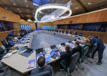 New EU Commission takes office amid multiple challenges and tensions