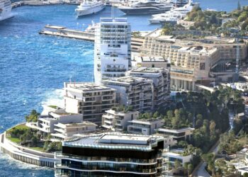 World’s most expensive neighbourhood worth £1.5BILLION with ultra lux villas unveiled where every METRE costs £80,000 World’s most expensive neighbourhood worth £1.5BILLION with ultra lux villas unveiled where every METRE costs £80,000