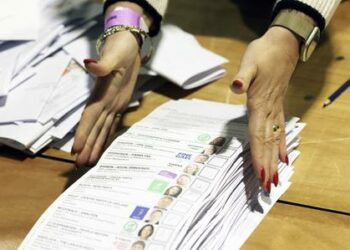 Counting is underway in Ireland’s election as 3 parties battle for top place