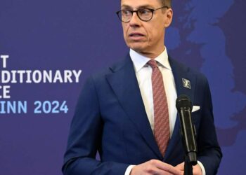 Finnish president says discussion about sending peacekeeping forces to Ukraine is premature | Yle News Finnish president says discussion about sending peacekeeping forces to Ukraine is premature | Yle News