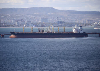 Clamp down on Russian shadow fleet after tanker oil spill, says Latvia