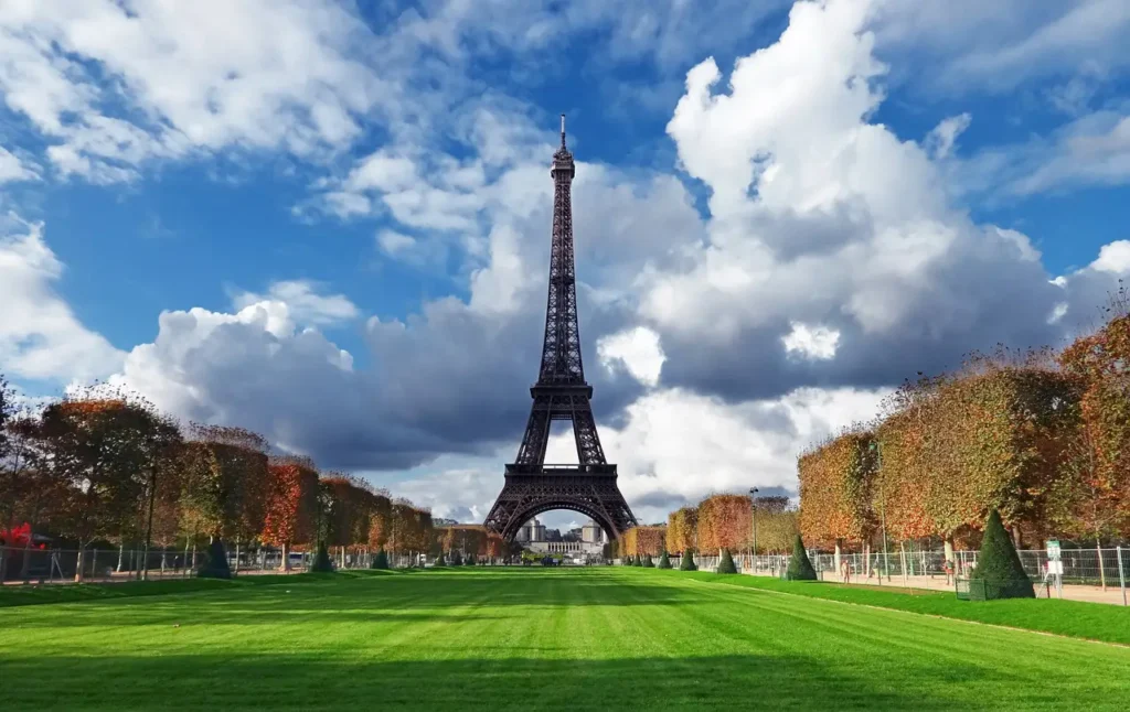 eiffel tower champ de mars paris