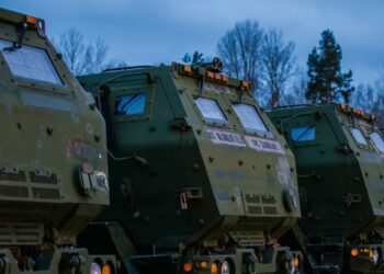 Rotational HIMARS unit enhances U.S. artillery capabilities in European theater | Article