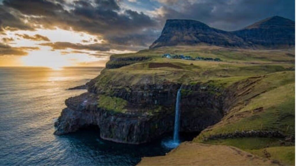 Grímsey Island: Europe’s remote northern settlement is seabird haven | Trending