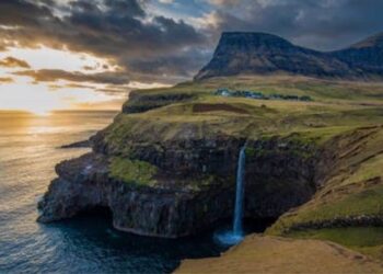 Grímsey Island: Europe’s remote northern settlement is seabird haven | Trending Grímsey Island: Europe’s remote northern settlement is seabird haven | Trending