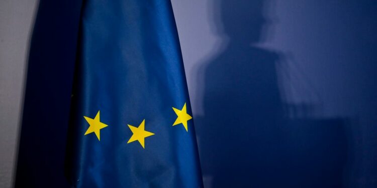 ‘Powerful consiglieri’ run von der Leyen’s Commission, EU transparency chief says – POLITICO