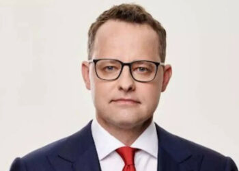 Hungary grants asylum to Polish opposition politician, deepening rift between former allies Hungary grants asylum to Polish opposition politician, deepening rift between former allies