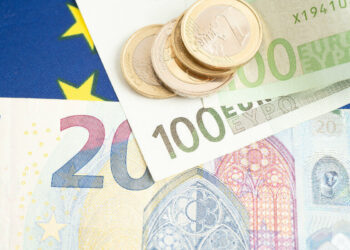 Are Romania and Bulgaria ahead of Hungary in adopting the euro?