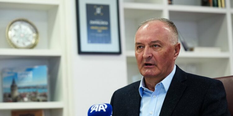 Bosnia-Herzegovina may reinstate mandatory military service