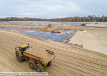 Brussels steps up pressure on three member states to comply with EU waste and landfill laws