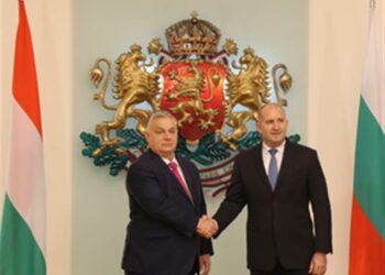 Bulgarian President, Hungarian PM call for peace in Europe, closer bilateral ties