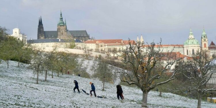 Confidence dive hits Czech industry | snaps