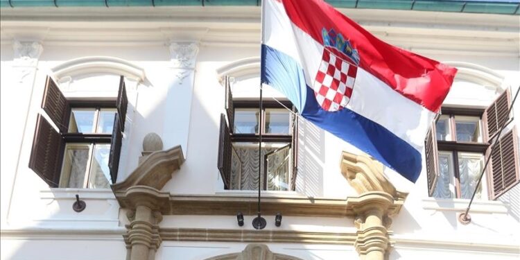 Croatia bans 3 Montenegrin officials over WWII camp genocide statement