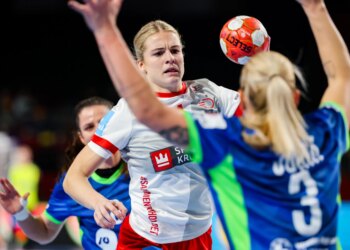 Denmark defeat Slovenia to stay in EHF EURO semi-final contention Denmark defeat Slovenia to stay in EHF EURO semi-final contention