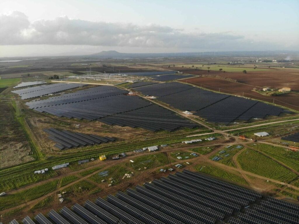 EDP bags €700 million for 1.9GW Europe renewables portfolio