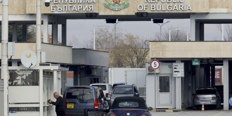 EU approves full Schengen membership for Bulgaria, Romania