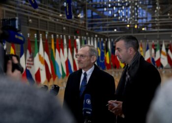 EU lets Bulgaria and Romania fully integrate into Europe’s ID-check free travel zone