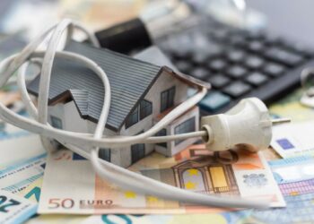 Europe faces higher power prices next summer as gas, carbon rise Europe faces higher power prices next summer as gas, carbon rise