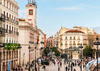 Europe’s economy faces a bumpy ride in 2025. Here are 5 things to watch – NBC 5 Dallas-Fort Worth Europe’s economy faces a bumpy ride in 2025. Here are 5 things to watch – NBC 5 Dallas-Fort Worth