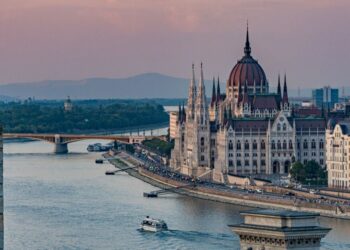 Europe’s second longest river crosses 10 countries | World | News Europe’s second longest river crosses 10 countries | World | News