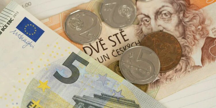 Financial Transactions Could Push Czechia Toward the Euro