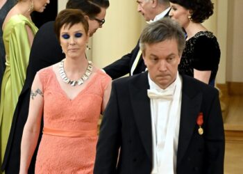 Finnish MP skips Independence Day gala to join nationalist torch march Finnish MP skips Independence Day gala to join nationalist torch march