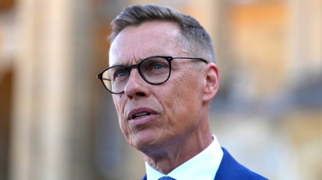 Finnish president urges everyone not to be hasty regarding peacekeepers for Ukraine