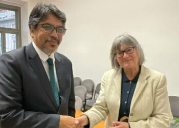 Foreign secy discusses bilateral issues with Czech leaders