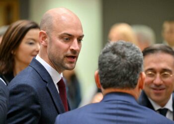 France says Russia seeking to manipulate social media influencers in Europe