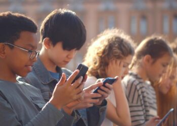 Gang crime: Sweden takes social media platforms to task Gang crime: Sweden takes social media platforms to task