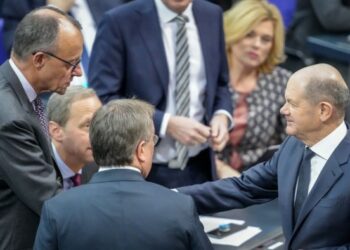 Germany’s ‘peace chancellor’ spars with rivals over Ukraine Germany’s ‘peace chancellor’ spars with rivals over Ukraine