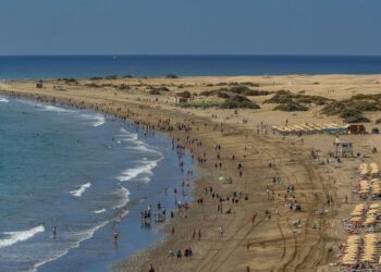 Health warning as illness caught in Spain and EU soars 200% in UK | Europe | Travel