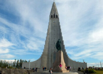 Iceland holds early parliamentary elections