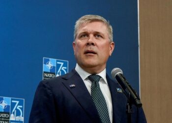 Iceland set for change of government as polls close in snap election