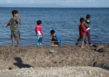 ‘Invisible’ refugee children caught in Europe’s migration red tape ‘Invisible’ refugee children caught in Europe’s migration red tape