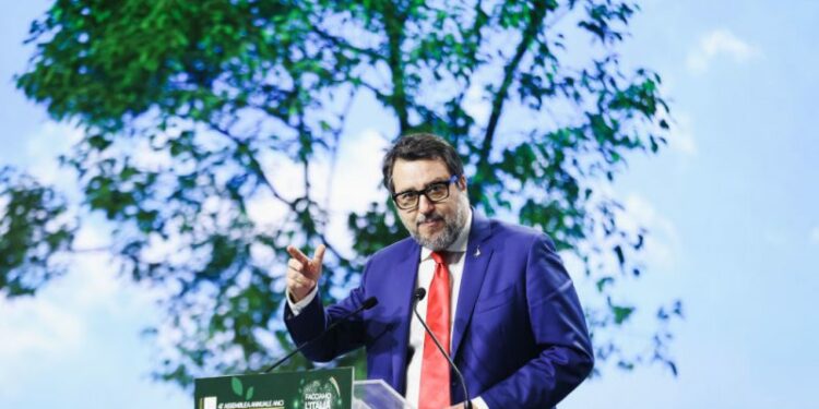 Italy’s Salvini warns of economic suicide over plans to overhaul EU car emission limits – Euractiv