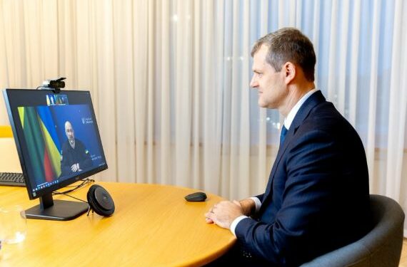 Lithuania’s new coalition government takes office, including partner accused of antisemitism