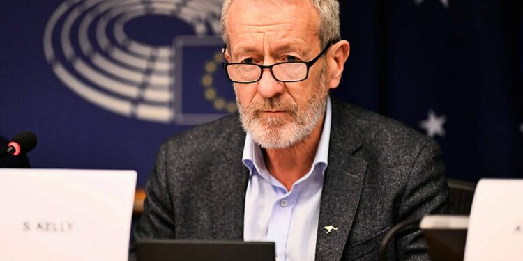 MEP Sean Kelly welcomes EU Tik Tok Investigation