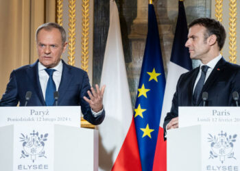 Macron, Tusk set to define support for Ukraine ahead of Poland’s EU presidency