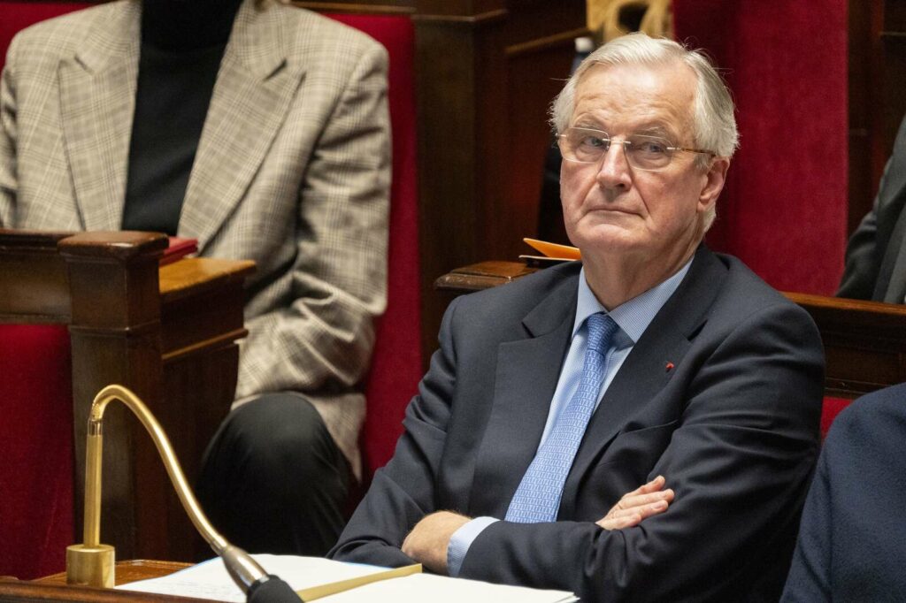 Markets Update: Iseq trades flat as euro faces headwinds amid French government collapse