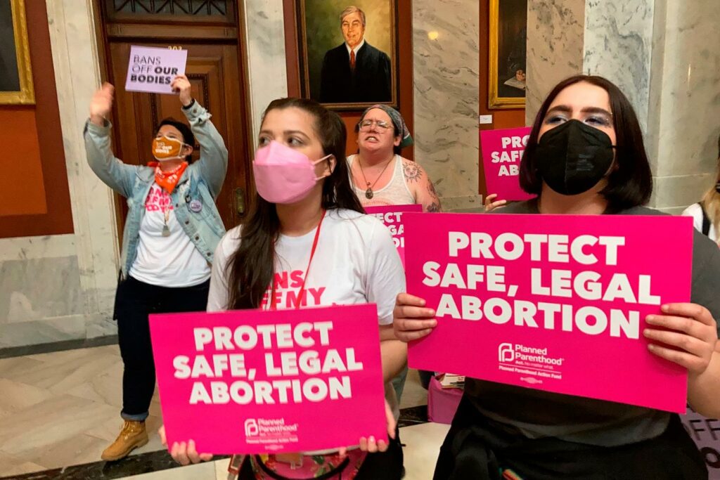 Norway extends legal limit for abortion to 18 weeks