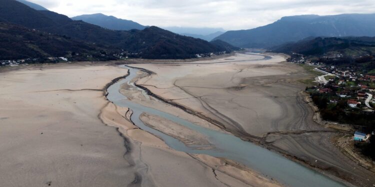 One of Bosnia's largest lakes emptied amid 'scary' drought