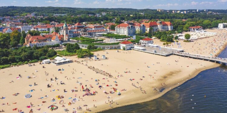 Outstanding European seaside city you may never heard of with a gorgeous pier | World | News