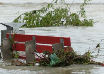 Perils ups Central Europe, Italy flood loss estimate 10% to .16bn
