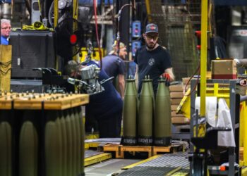 Poland, Netherlands seek to water down rules for EU defense cash – POLITICO