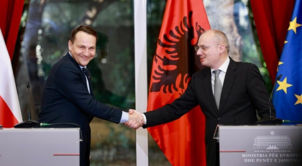 Poland and Albania strengthen ties: FM Sikorski talks EU integration and regional security