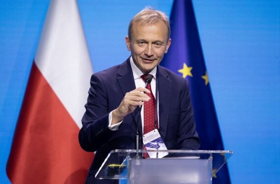 Poland has credibility to ease transatlantic tensions, states EU Budget Commissioner Serafin