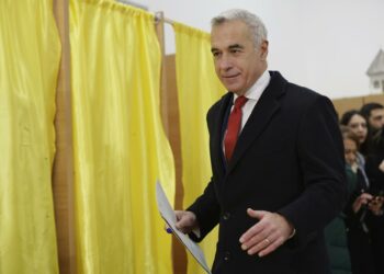 Pro-Russian Georgescu confirmed to face Lasconi in Romania