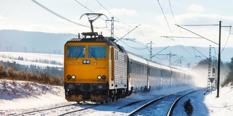 RegioJet vs. Czech Railways—a closer look at ticket prices, comfort, and services